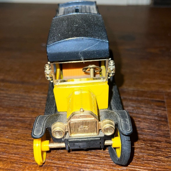 Otasco Replica 1918 Coin Bank Ford Model Truck Vintage Collectable - Picture 5 of 13